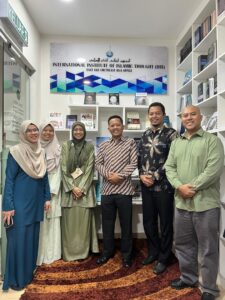 Kaprodi RPL dampingi Wakil Rektor, Lakukan Kunjungan ke Malaysia